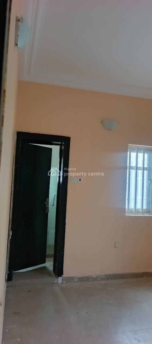 2bedrooms, Powerline, Magboro, Ogun, Flat / Apartment for Rent
