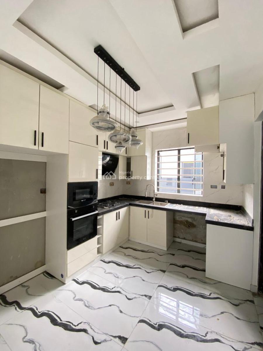 Spacious 2-bedroom Apartment with Bq in a Secure and Serene Estate, Lekki Phase 1, Lekki, Lagos, Flat / Apartment for Sale
