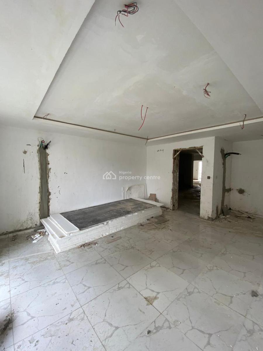 Spacious 2 Bedroom Apartment in a Secure and Serene Estate, Lekki, Lagos, Flat / Apartment for Sale