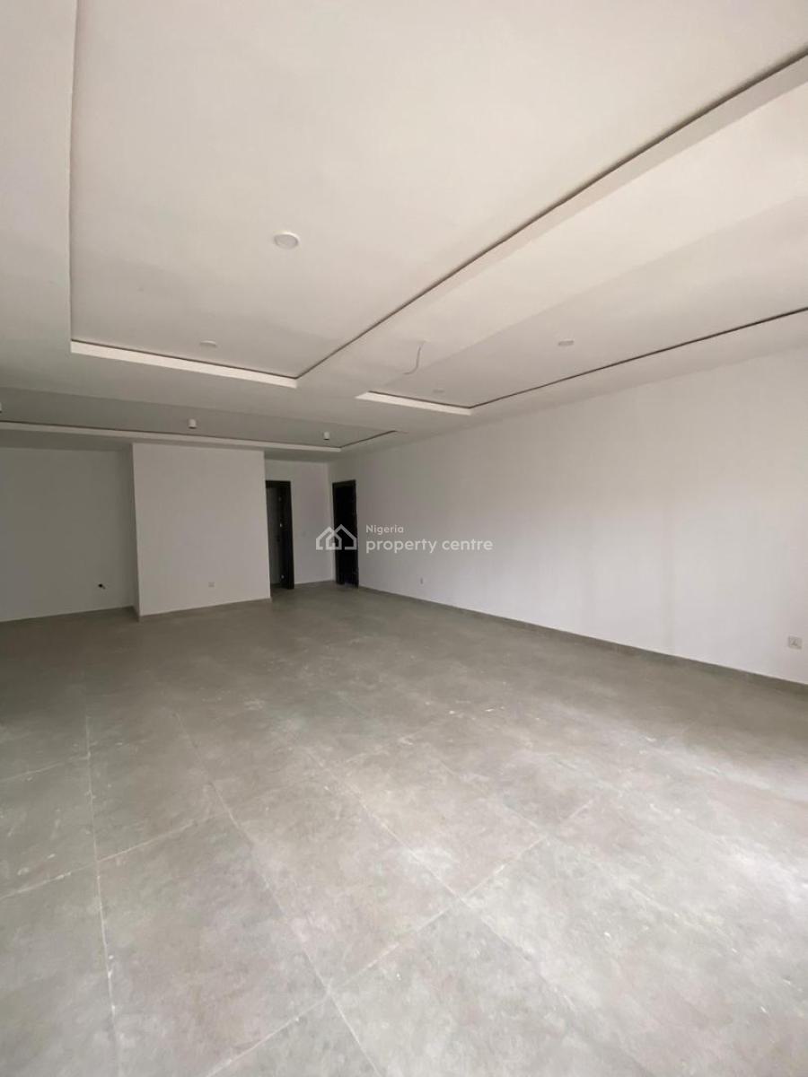 Pacious 4-bedroom Apartment with Bq  in a Secure and Serene Estate, Lekki Phase 1, Lekki, Lagos, Flat / Apartment for Sale