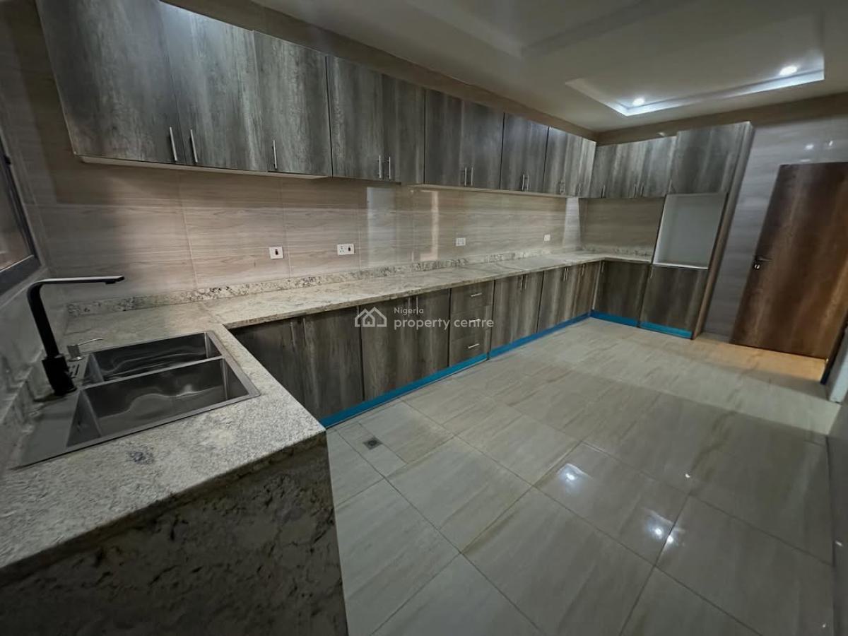 Cozy 4bedroom Terrace Duplex with 2 Living Room and a Bq, Jahi, Abuja, Terraced Duplex for Sale