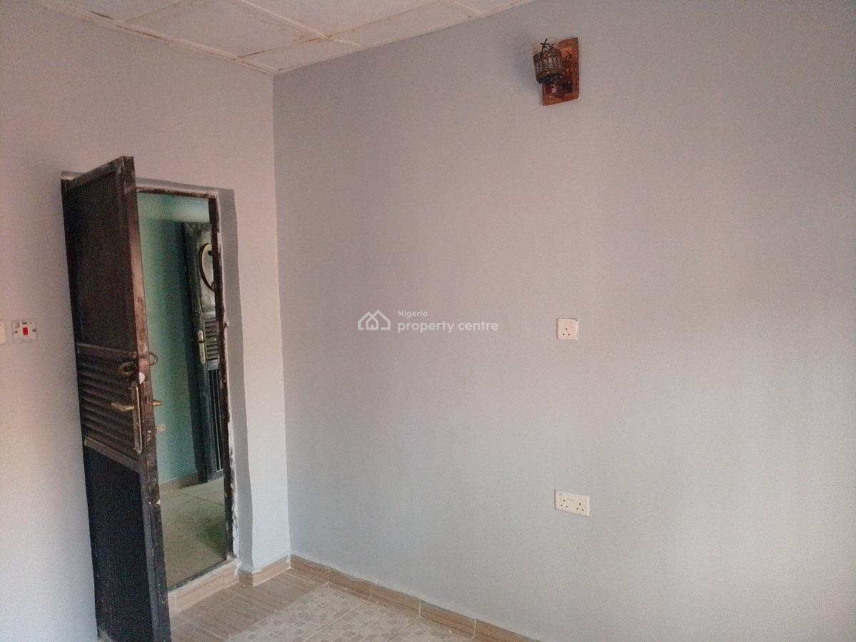 Standard 2 Bedroom Flat, Old Redeemed Church Street, Off Andrew Ighelli Street,, Fha (f.h.a), Lugbe District, Abuja, Flat / Apartment for Rent