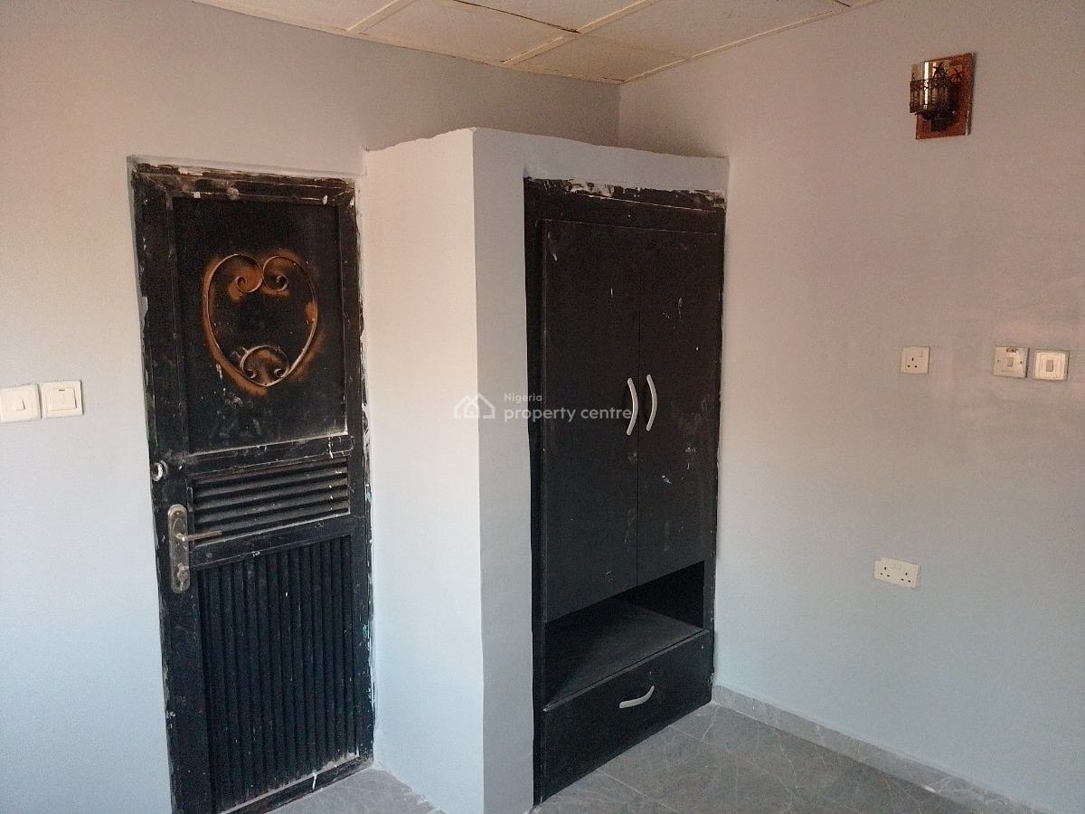 Standard 2 Bedroom Flat, Old Redeemed Church Street, Off Andrew Ighelli Street,, Fha (f.h.a), Lugbe District, Abuja, Flat / Apartment for Rent