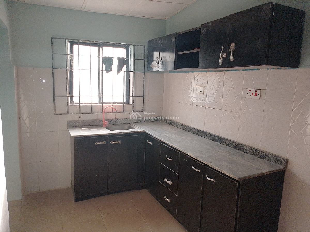 Standard 2 Bedroom Flat, Old Redeemed Church Street, Off Andrew Ighelli Street,, Fha (f.h.a), Lugbe District, Abuja, Flat / Apartment for Rent
