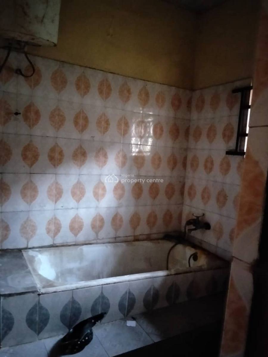 4 Bedroom Fully Detached Bungalow, No:15 Oworo Road Oworoshoki, Oworonshoki, Shomolu, Lagos, Detached Bungalow for Rent