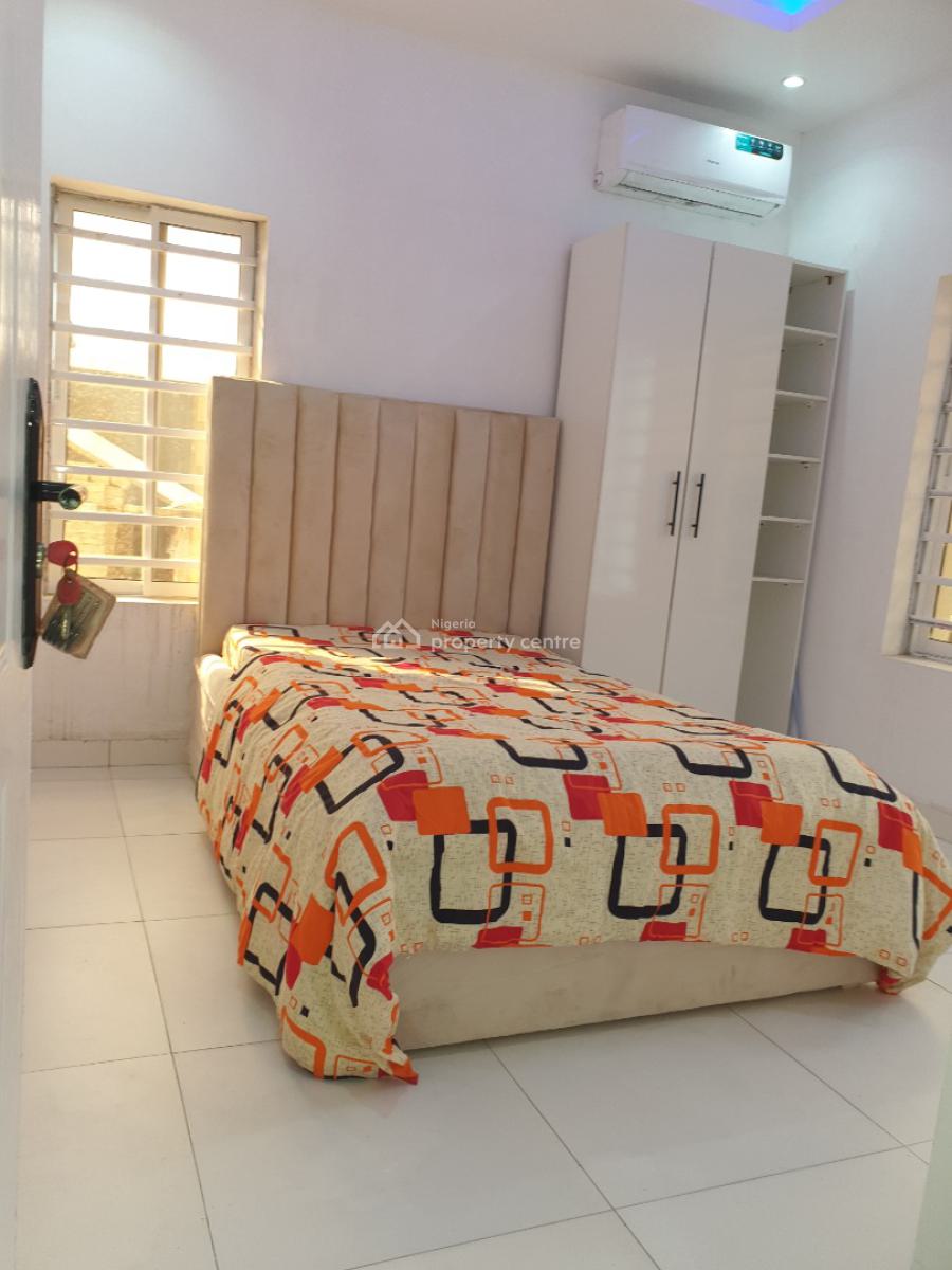 Spacious Service Miniflat, Off Spg Road Ologolo, Lekki, Lagos, Mini Flat (room and Parlour) for Rent