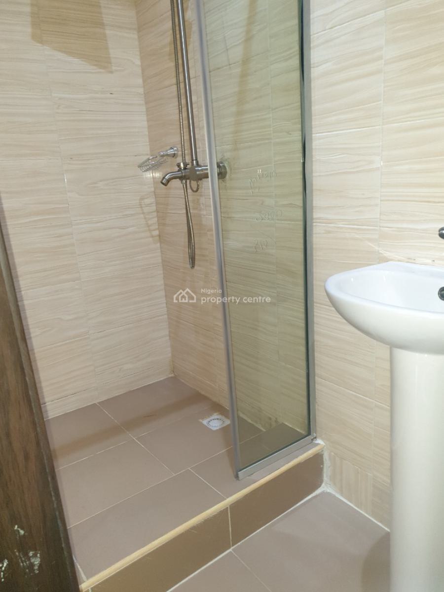 Spacious Shared Apartment, Silver Spring Estate Agungi, Lekki, Lagos, House for Rent