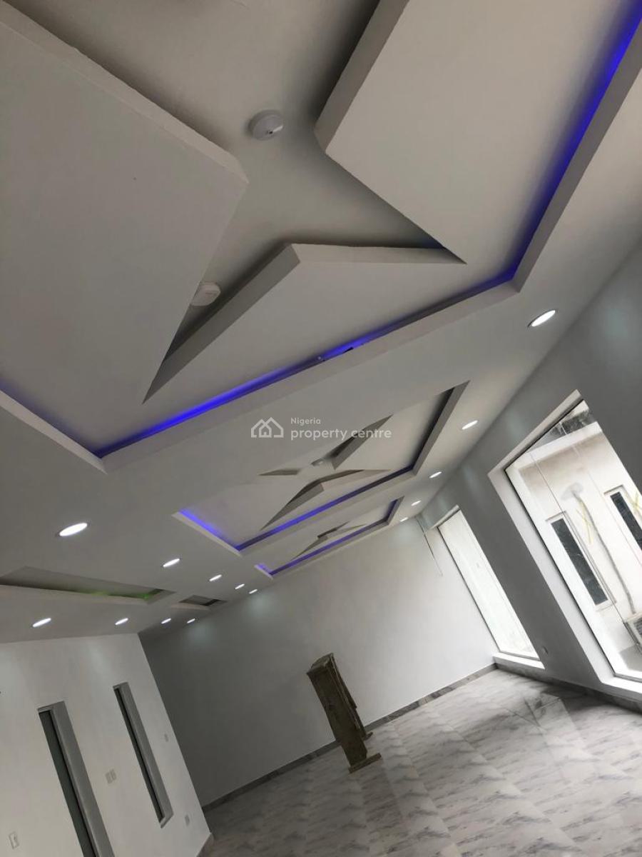 Open Plan Office Space on 3 Floors Spacious 3-floor Open Plan, Cmd Road Magodo, Magodo, Lagos, Office Space for Rent