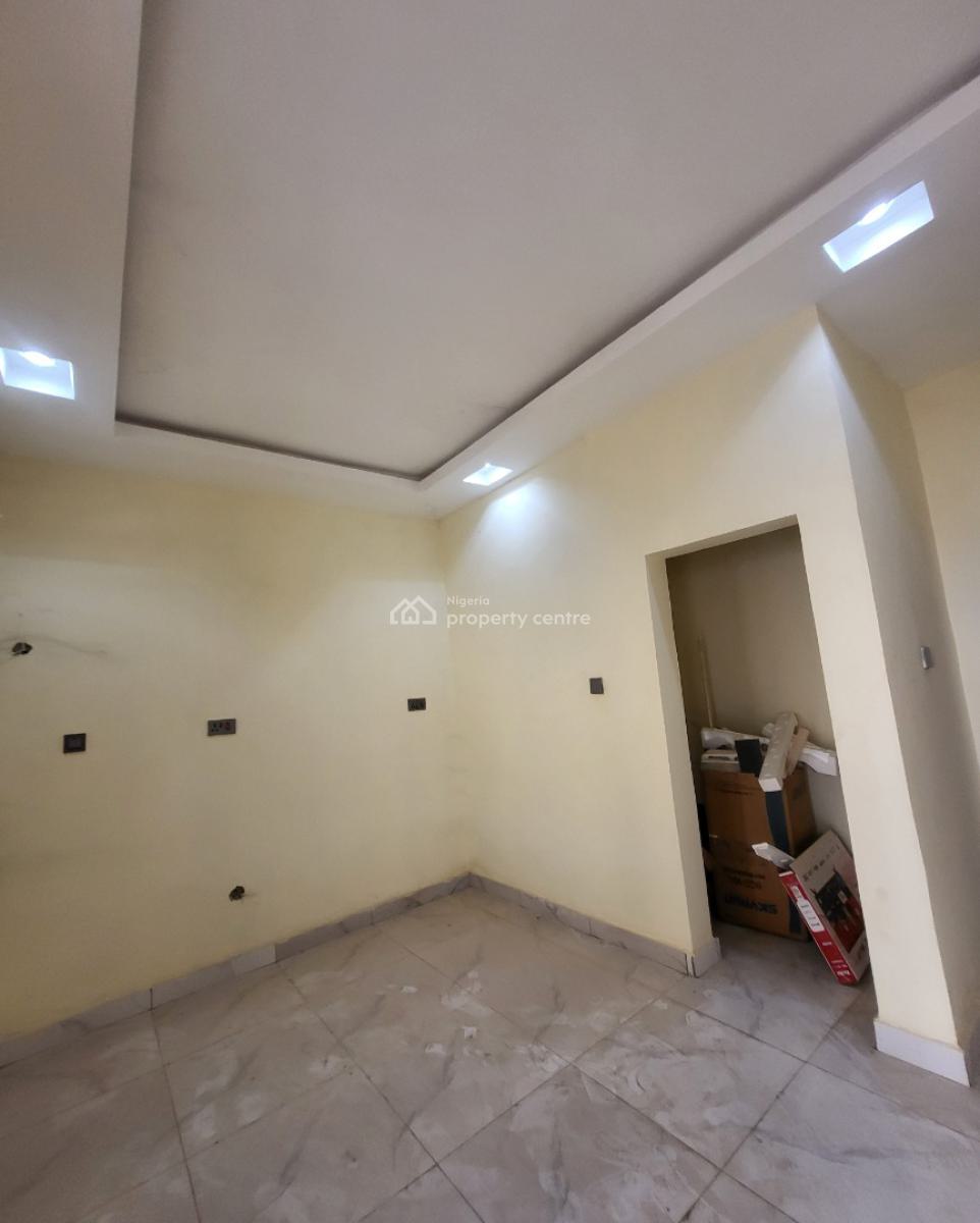 Luxurious Massive 2bedroom Flat, By American International School, Durumi, Abuja, Flat / Apartment for Rent