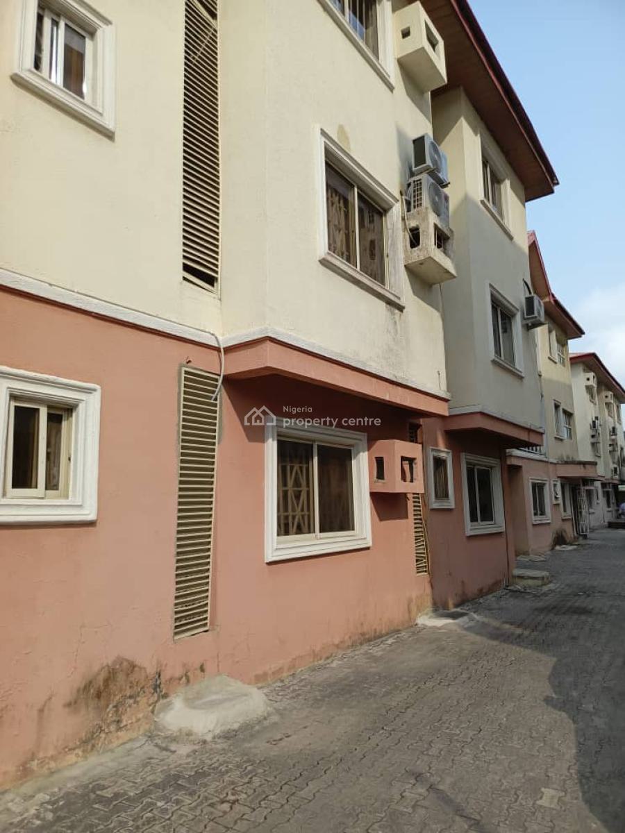 Service and Specious  Room Self, Oniru Estate, Oniru, Victoria Island (vi), Lagos, Flat / Apartment for Rent