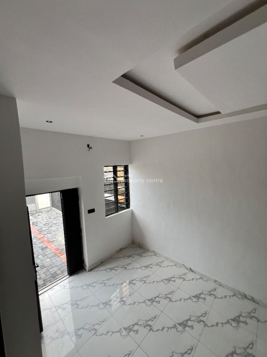 a Luxury 3bedroom Duplex, Before Novare Shoprite Ajah, Lekki Phase 2, Lekki, Lagos, Semi-detached Duplex for Sale