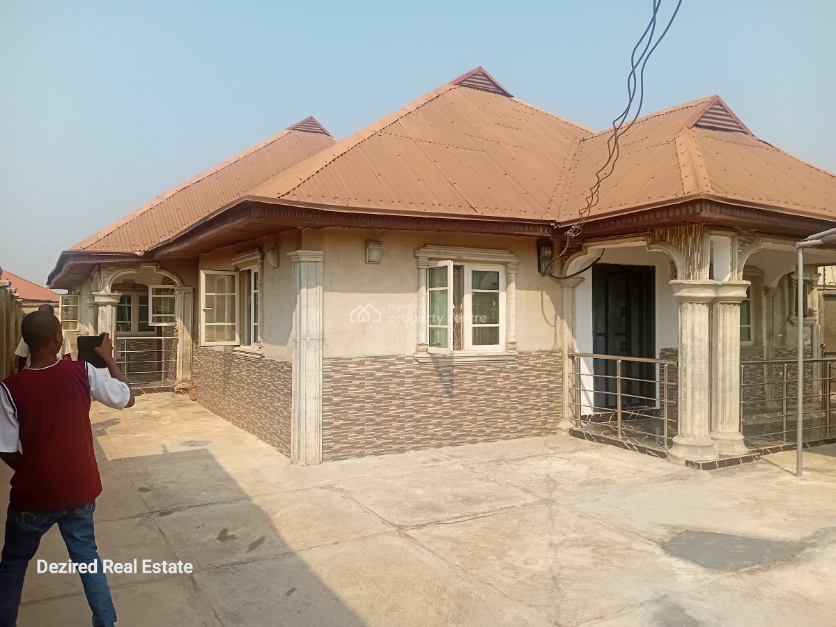 Luxury 4 Bedroom Bungalow with Excellent Structure, Ilesa Garage Osogbo, Osogbo, Osun, Detached Bungalow for Sale
