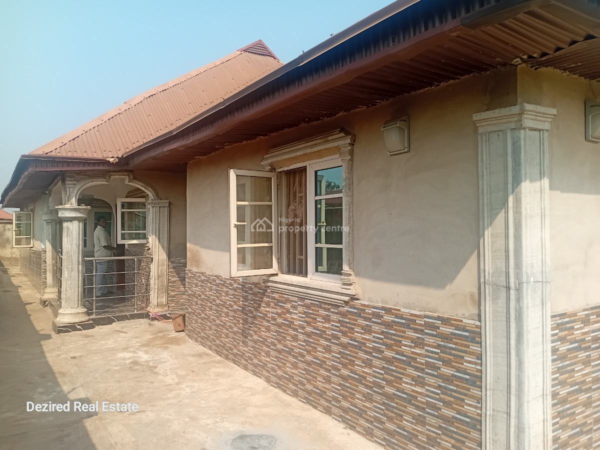 Luxury 4 Bedroom Bungalow with Excellent Structure, Ilesa Garage Osogbo, Osogbo, Osun, Detached Bungalow for Sale