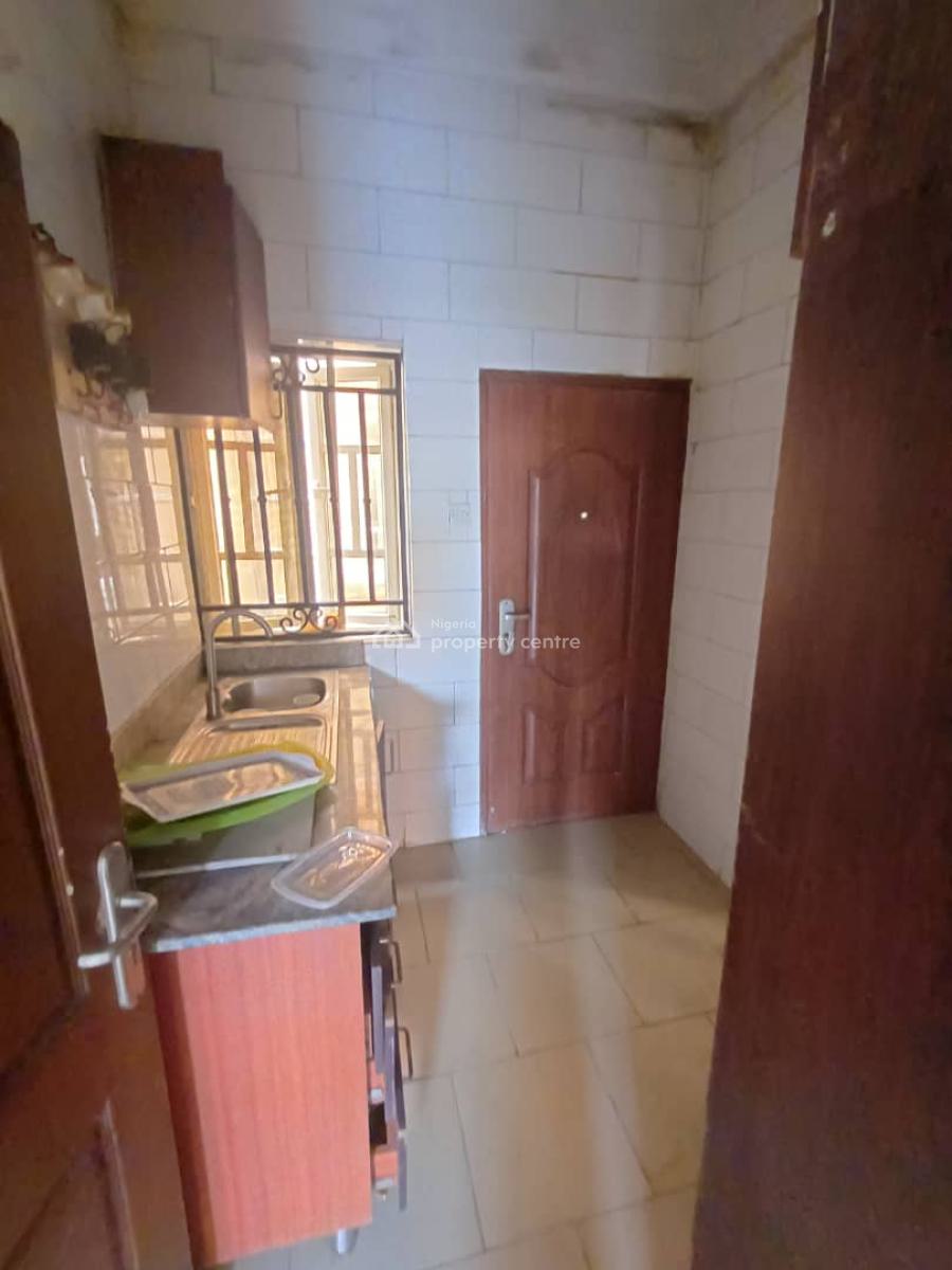 2bedroom Flat with Bq in a Secured Estate, Lekki Phase 1, Lekki, Lagos, Flat / Apartment for Rent