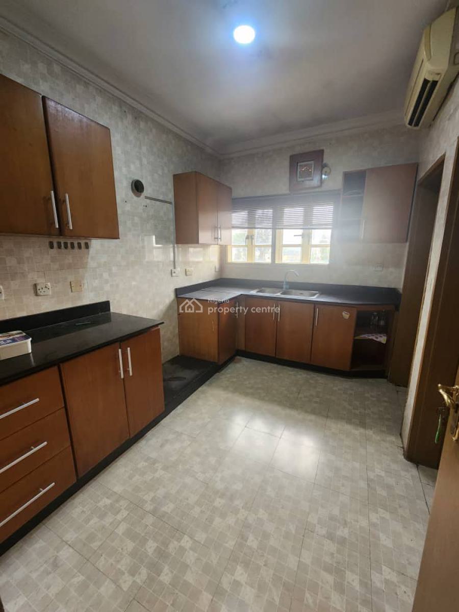 Serviced 2bedroom Flat with Gym and Swimming Pool, Ikoyi, Lagos, Flat / Apartment for Rent