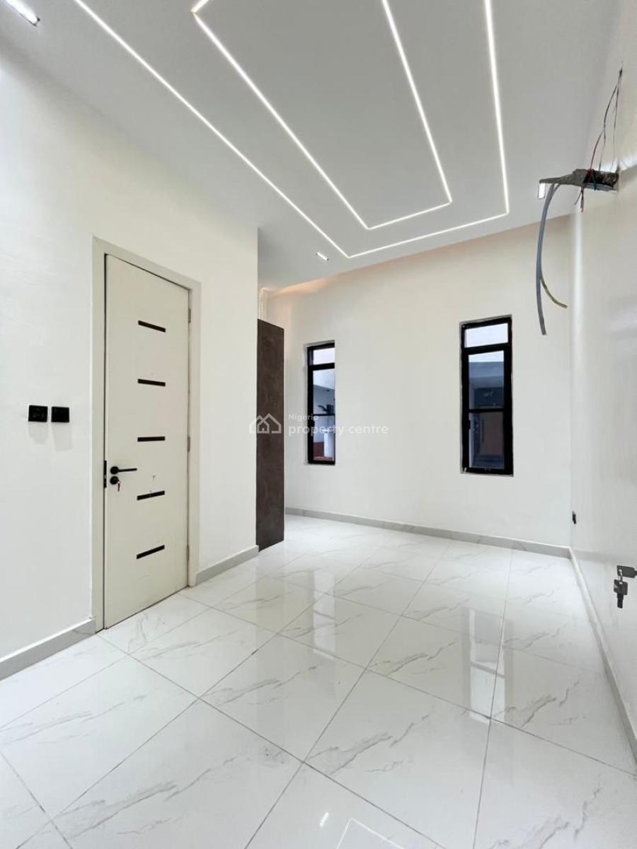 Luxury 5-bedroom Semi-detached Duplex + Bq, Osapa, Lekki, Lagos, Terraced Duplex for Sale