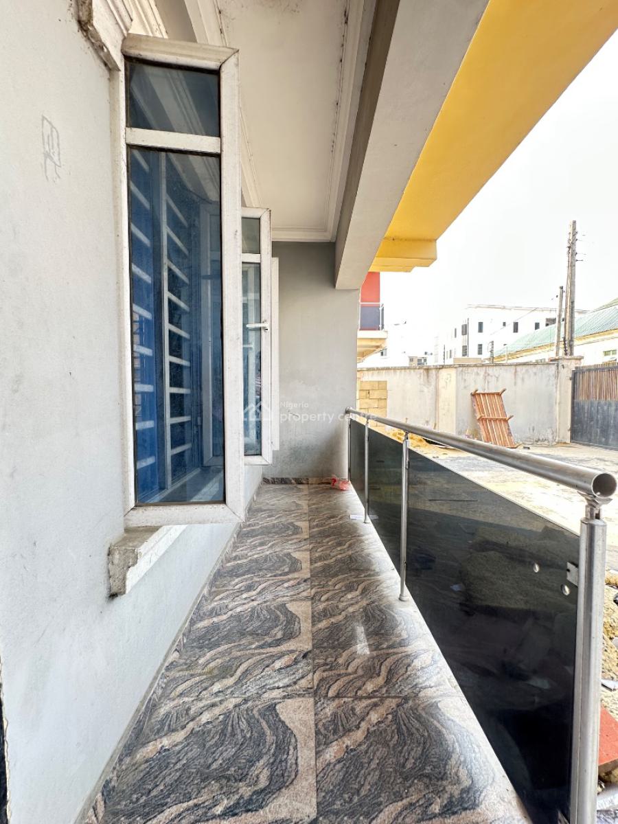 Spacious 2 Bedroom Flat, Illasan, Lekki, Lagos, Flat / Apartment for Rent