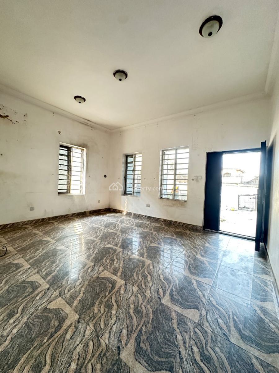 Spacious 2 Bedroom Flat, Illasan, Lekki, Lagos, Flat / Apartment for Rent