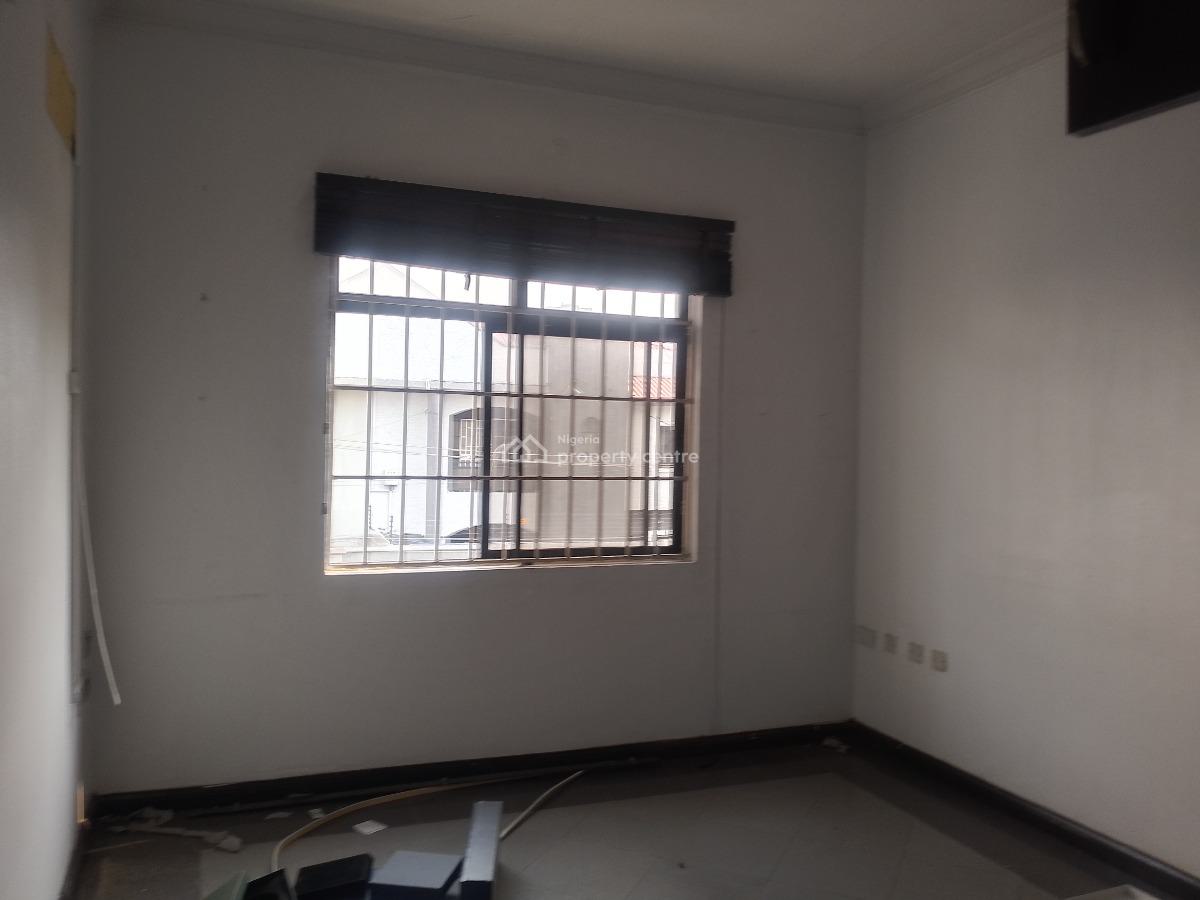 Office Building 6 Bedroom  Semi-detahched  Room Bq, Gra Ikeja Lagos, Ikeja, Lagos, House for Rent