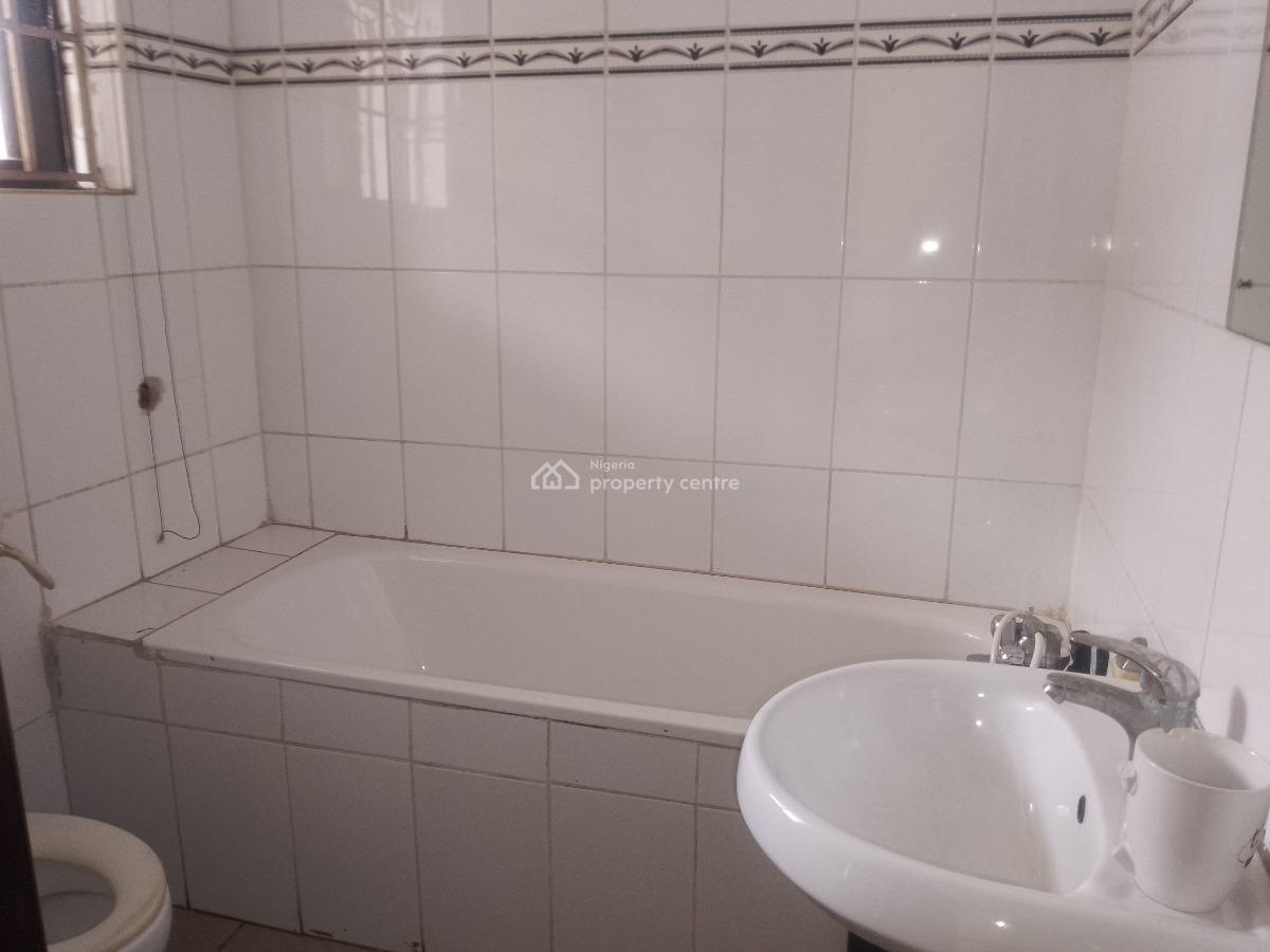 Office Building 6 Bedroom  Semi-detahched  Room Bq, Gra Ikeja Lagos, Ikeja, Lagos, House for Rent