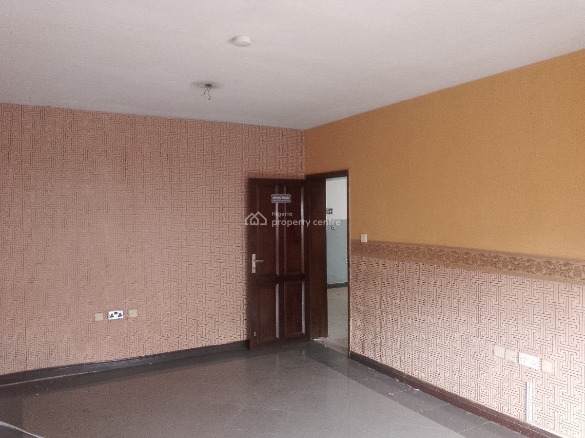 Office Building 6 Bedroom  Semi-detahched  Room Bq, Gra Ikeja Lagos, Ikeja, Lagos, House for Rent