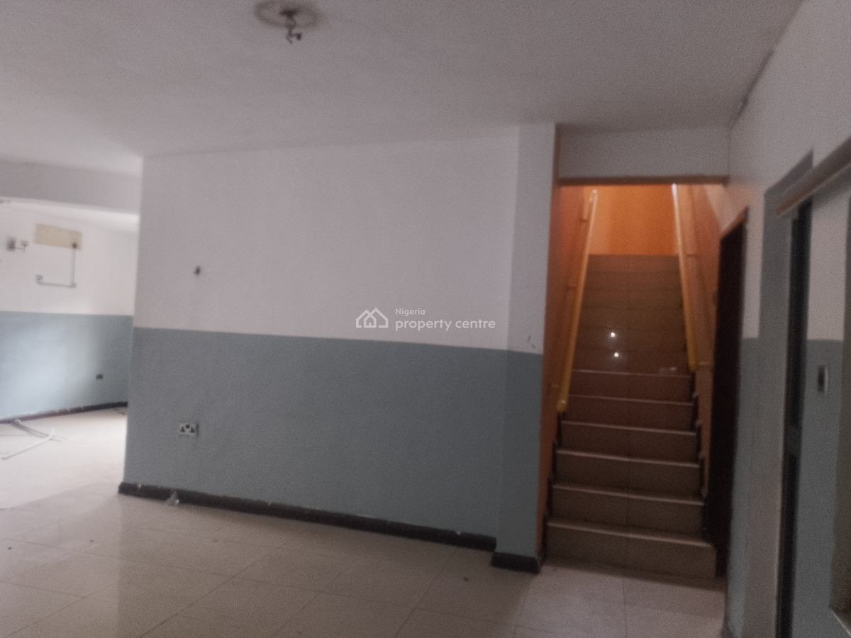 Office Building 6 Bedroom  Semi-detahched  Room Bq, Gra Ikeja Lagos, Ikeja, Lagos, House for Rent