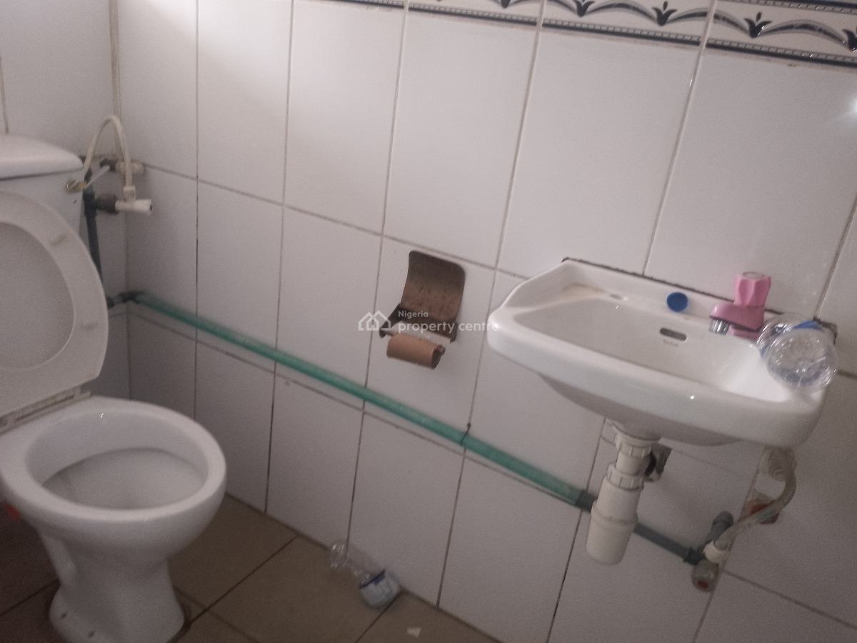 Office Building 6 Bedroom  Semi-detahched  Room Bq, Gra Ikeja Lagos, Ikeja, Lagos, House for Rent