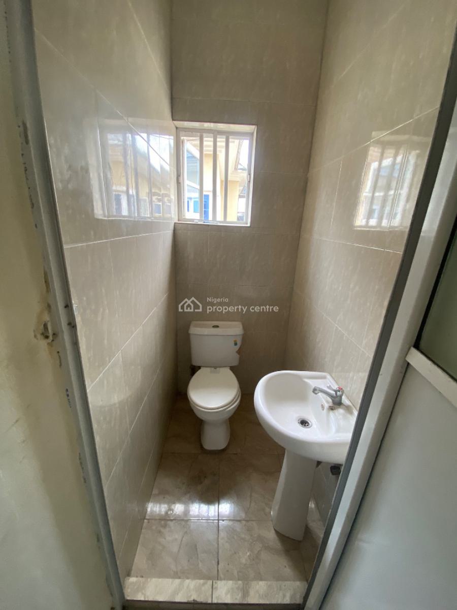 2 Bed Room Apartment (close to The Road, Alashela, Ogombo, Ajah, Lagos, Flat / Apartment for Rent