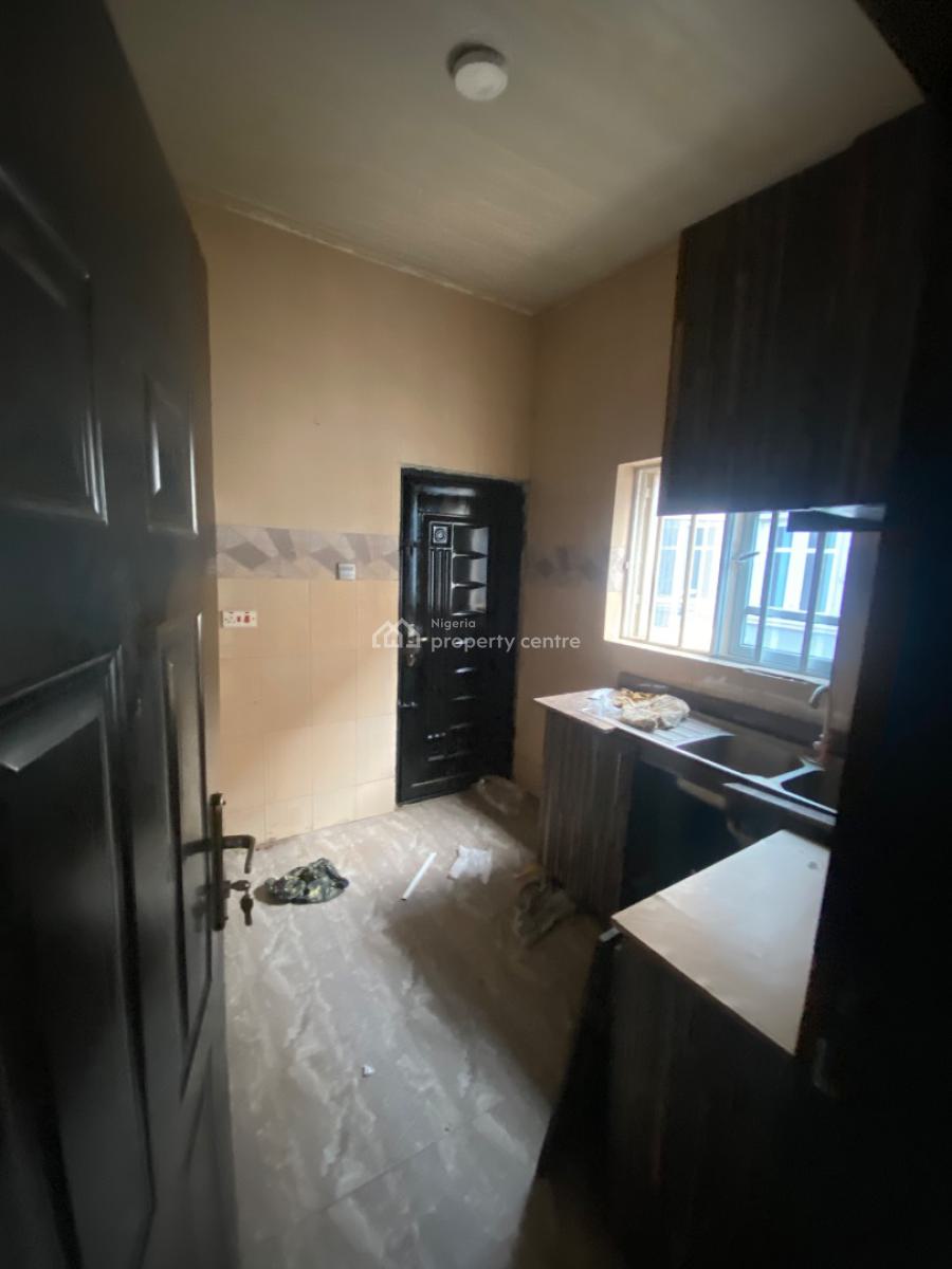 2 Bed Room Apartment (close to The Road, Alashela, Ogombo, Ajah, Lagos, Flat / Apartment for Rent
