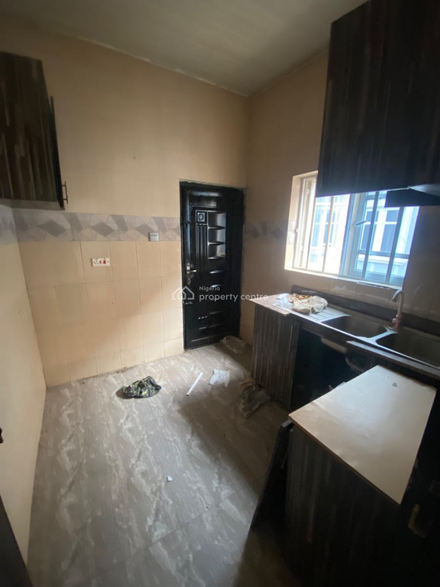 2 Bed Room Apartment (close to The Road, Alashela, Ogombo, Ajah, Lagos, Flat / Apartment for Rent