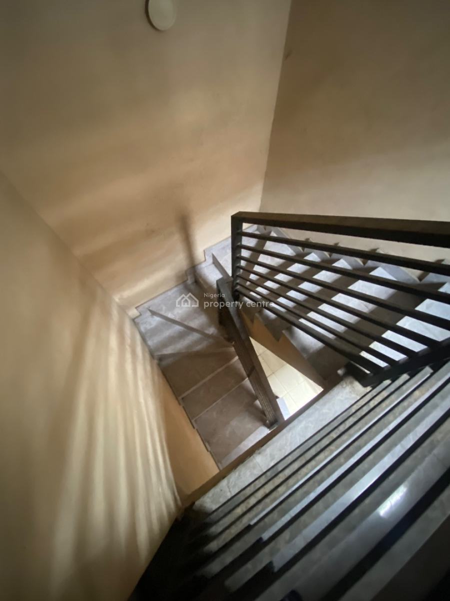 2 Bed Room Apartment (close to The Road, Alashela, Ogombo, Ajah, Lagos, Flat / Apartment for Rent