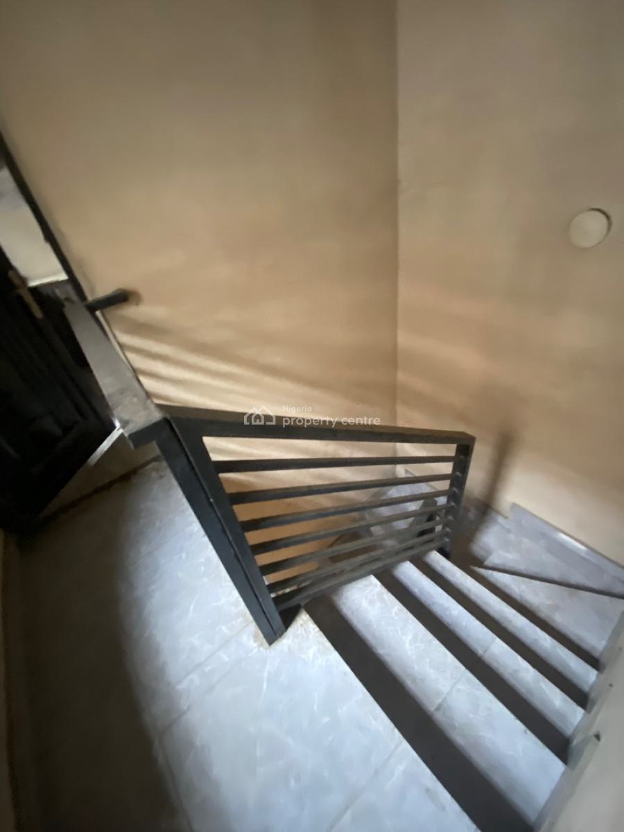 2 Bed Room Apartment (close to The Road, Alashela, Ogombo, Ajah, Lagos, Flat / Apartment for Rent