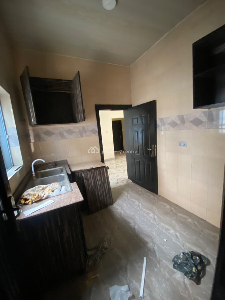 2 Bed Room Apartment (close to The Road, Alashela, Ogombo, Ajah, Lagos, Flat / Apartment for Rent