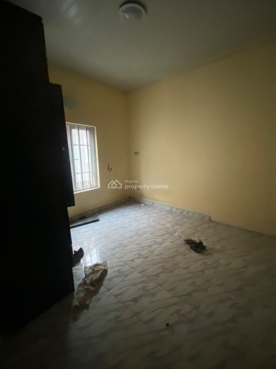 2 Bed Room Apartment (close to The Road, Alashela, Ogombo, Ajah, Lagos, Flat / Apartment for Rent