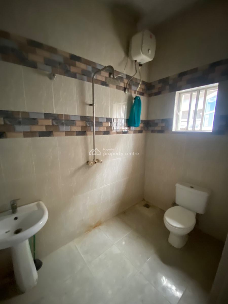 2 Bed Room Apartment (close to The Road, Alashela, Ogombo, Ajah, Lagos, Flat / Apartment for Rent