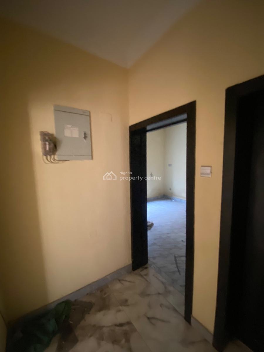 2 Bed Room Apartment (close to The Road, Alashela, Ogombo, Ajah, Lagos, Flat / Apartment for Rent