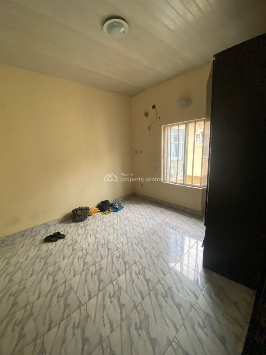 2 Bed Room Apartment (close to The Road, Alashela, Ogombo, Ajah, Lagos, Flat / Apartment for Rent