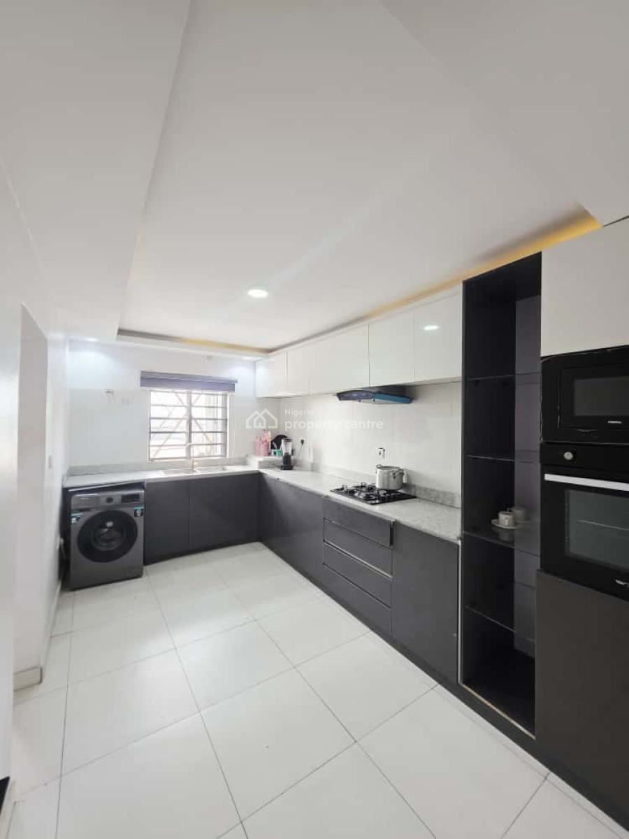 2 Bedroom Penthouse at Lekki Phase 1, Lekki Phase 1, Lekki, Lagos, Flat / Apartment for Rent