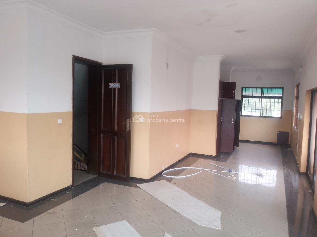 7 Bedroom Semi-detached Duplex with 2 Rooms Bq, Gra Ikeja, Ikeja, Lagos, Semi-detached Duplex for Rent