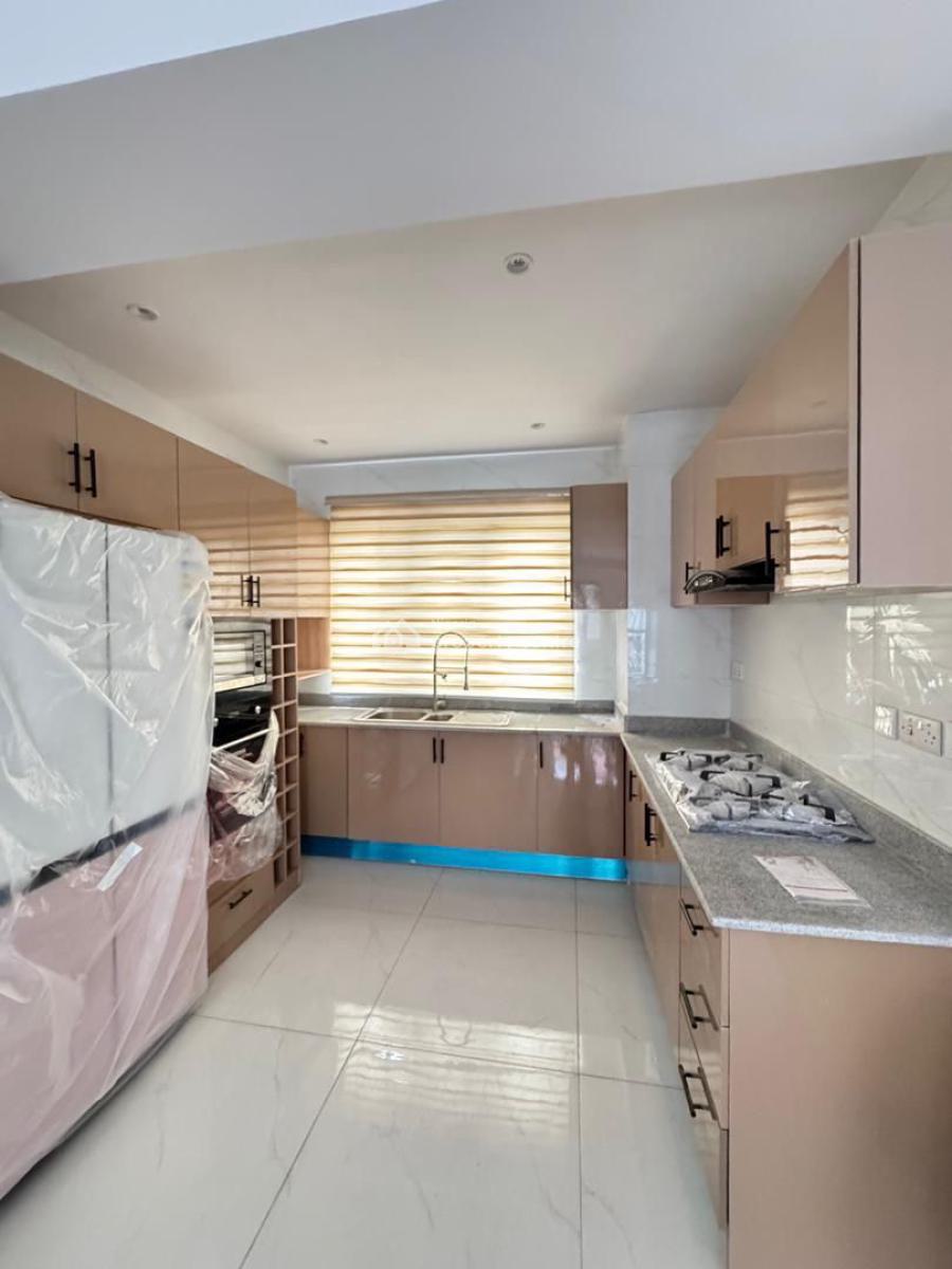 Lovely 3 Bedroom Apartment with Bq and Elevator, Yaba, Lagos, Block of Flats for Sale