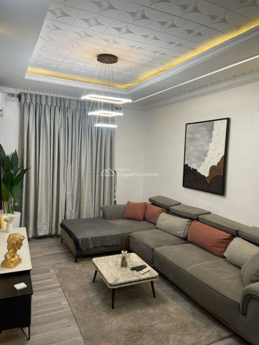 Grey Ensuit 1 Bedroom Furnished, in a Serene Environment Off Admiralty Way, Lekki Phase 1, Lekki, Lagos, Mini Flat (room and Parlour) Short Let