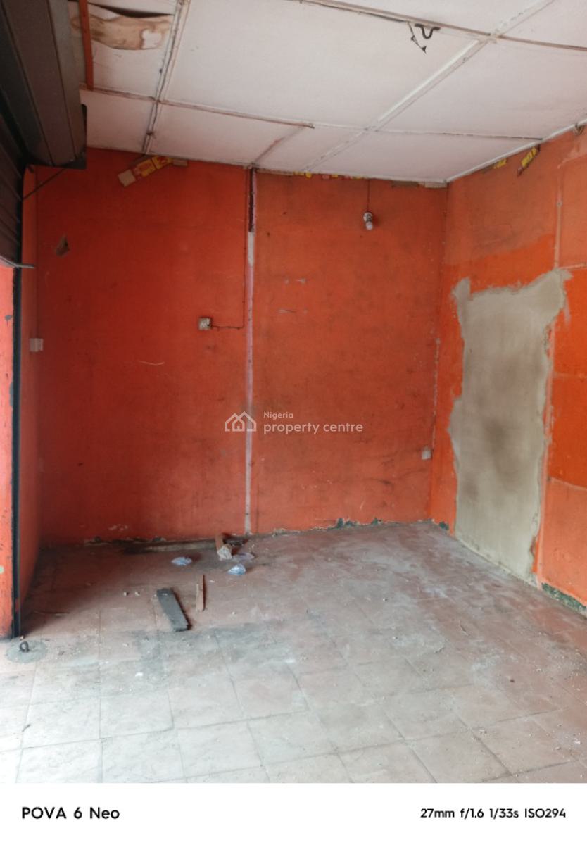 Big Standard Shop, Fashoro By Mable Street, Surulere, Lagos, Shop for Rent