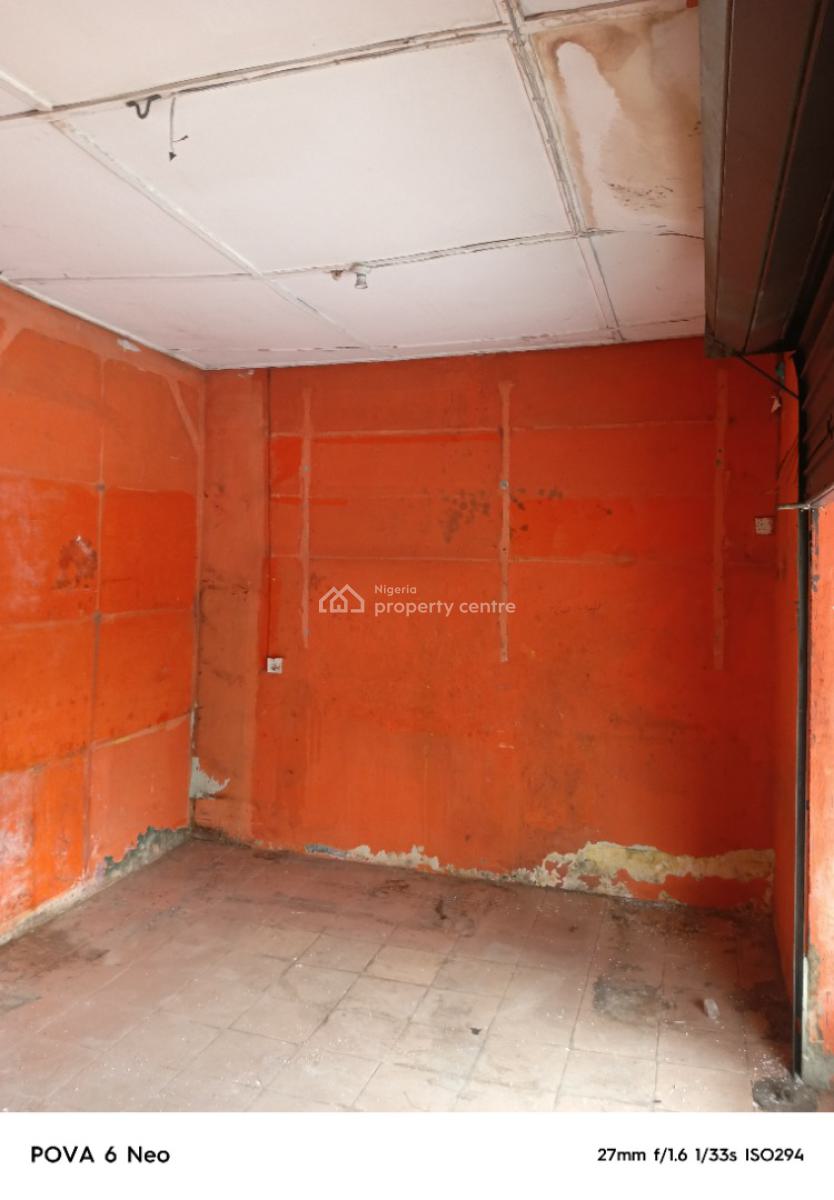 Big Standard Shop, Fashoro By Mable Street, Surulere, Lagos, Shop for Rent