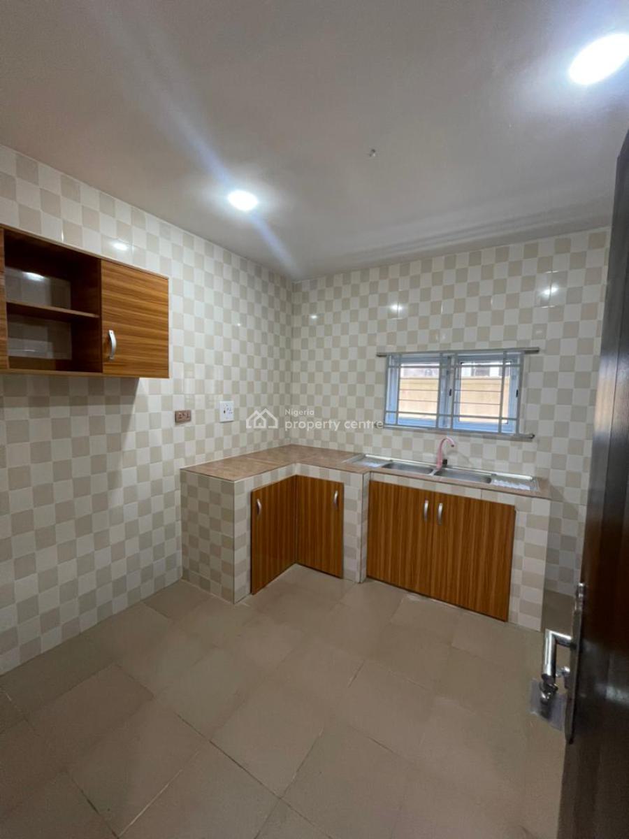 a Clean Two (2) Bedroom Flat, Akwa Savings and Loans Estate, Uyo, Akwa Ibom, House for Rent