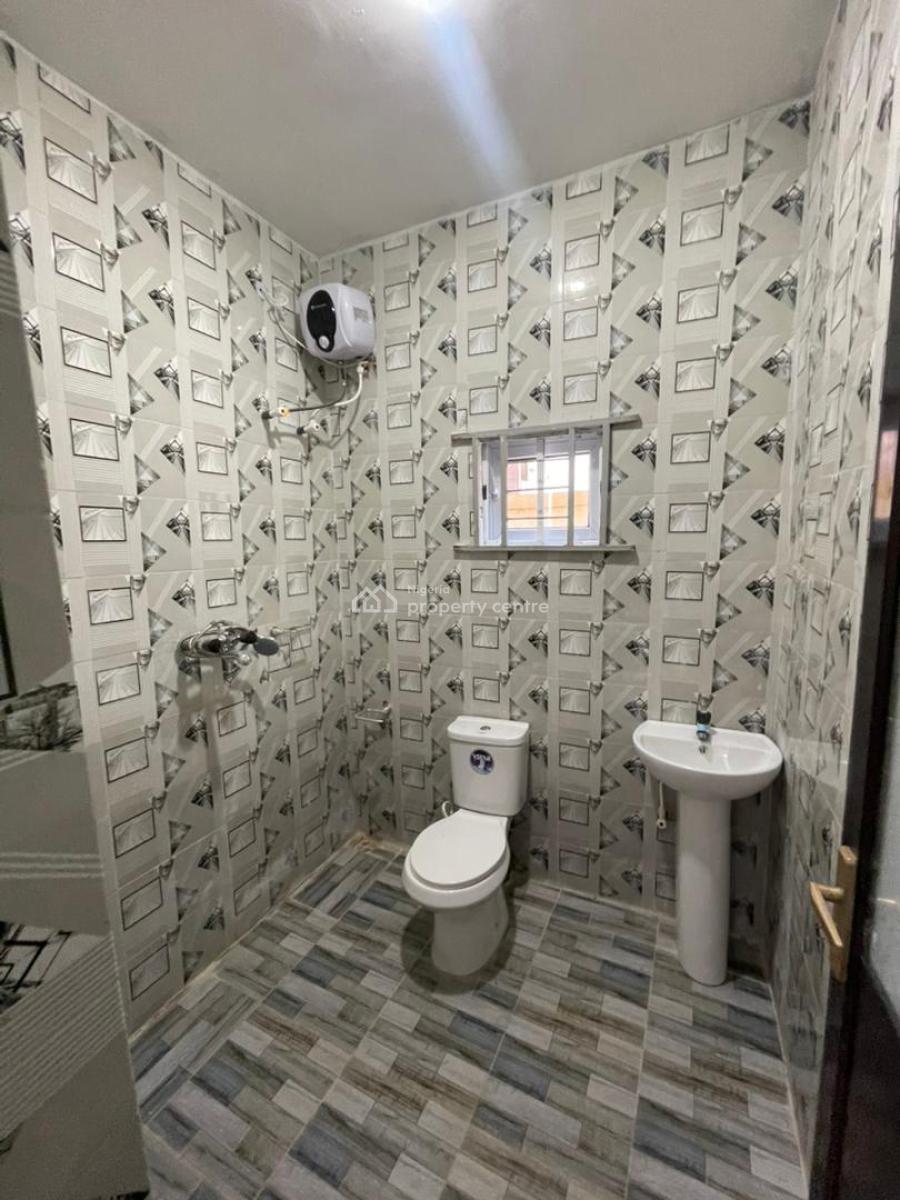 a Clean Two (2) Bedroom Flat, Akwa Savings and Loans Estate, Uyo, Akwa Ibom, House for Rent