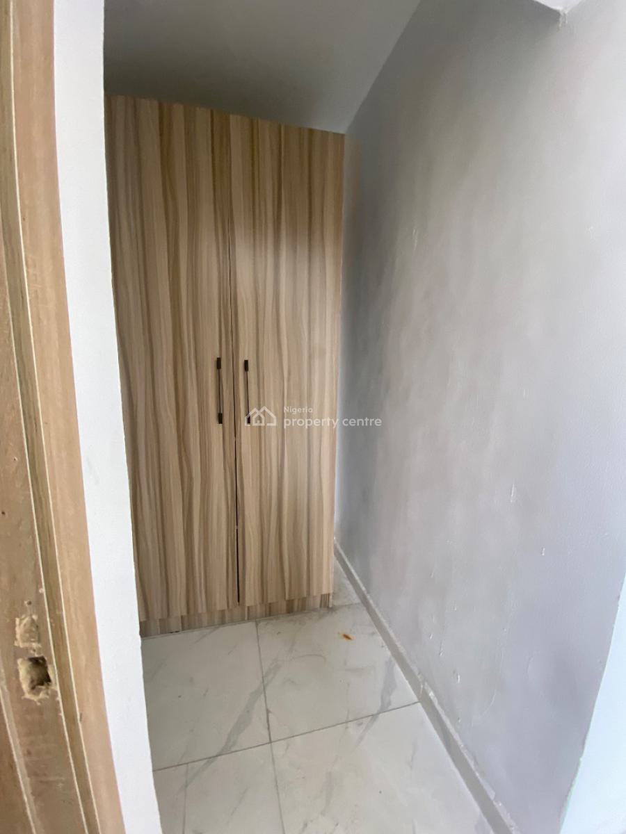 Spacious 3bedroom Apartment, Ilasan, Lekki, Lagos, Flat / Apartment for Rent