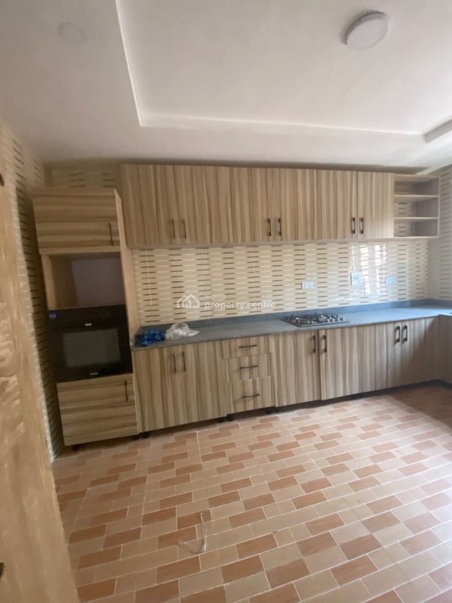 Spacious 3bedroom Apartment, Ilasan, Lekki, Lagos, Flat / Apartment for Rent