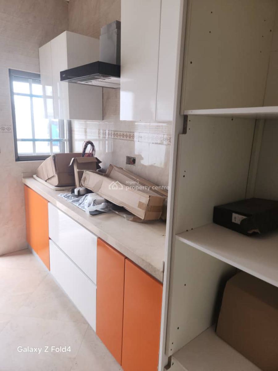 3 Bedroom Flat with Boysquarters, Lekki Phase 1 Estate, Lekki Phase 1, Lekki, Lagos, Flat / Apartment for Rent