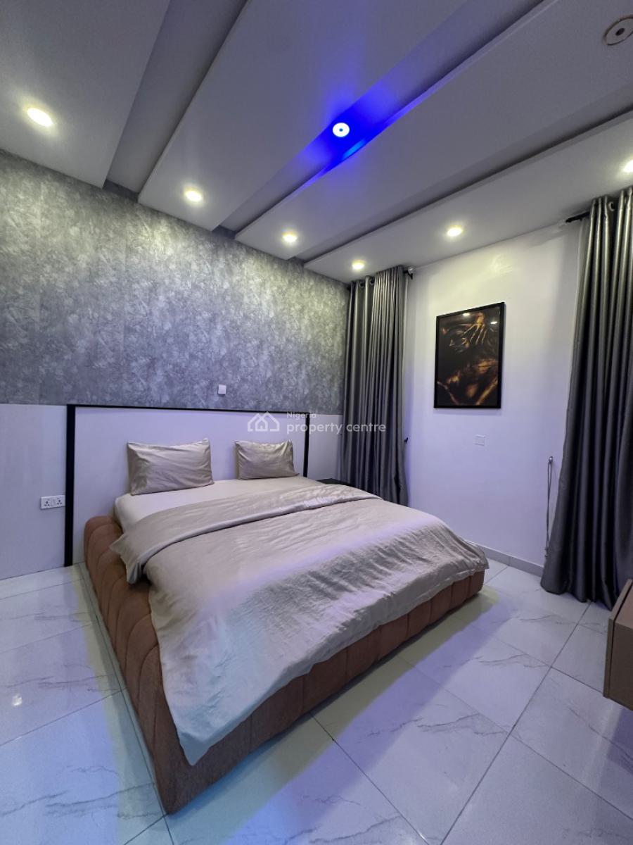 Beautiful Fully Furnished & Serviced 2 Bedroom Apartment with Cinema, Lekki Phase 1, Lekki, Lagos, Flat / Apartment for Rent