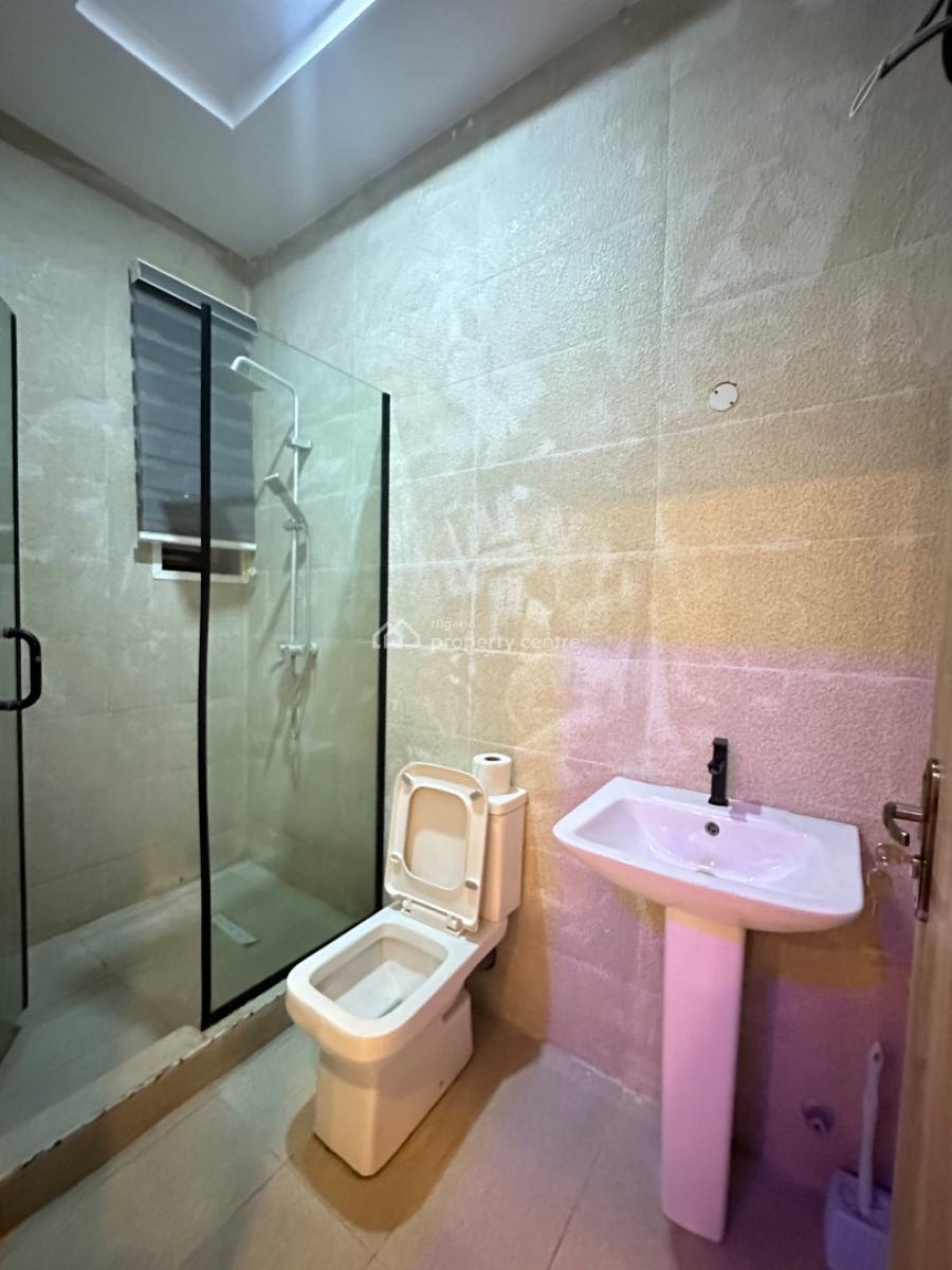 Beautiful Fully Furnished & Serviced 2 Bedroom Apartment with Cinema, Lekki Phase 1, Lekki, Lagos, Flat / Apartment for Rent